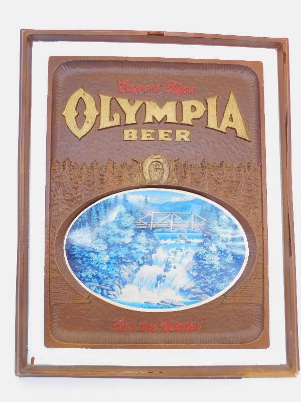lot 11 image: Olympia Beer Wall Hanging