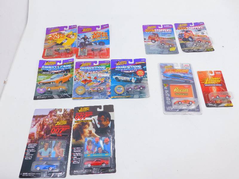 lot 45 image: Lot of Johnny Lightning Cars