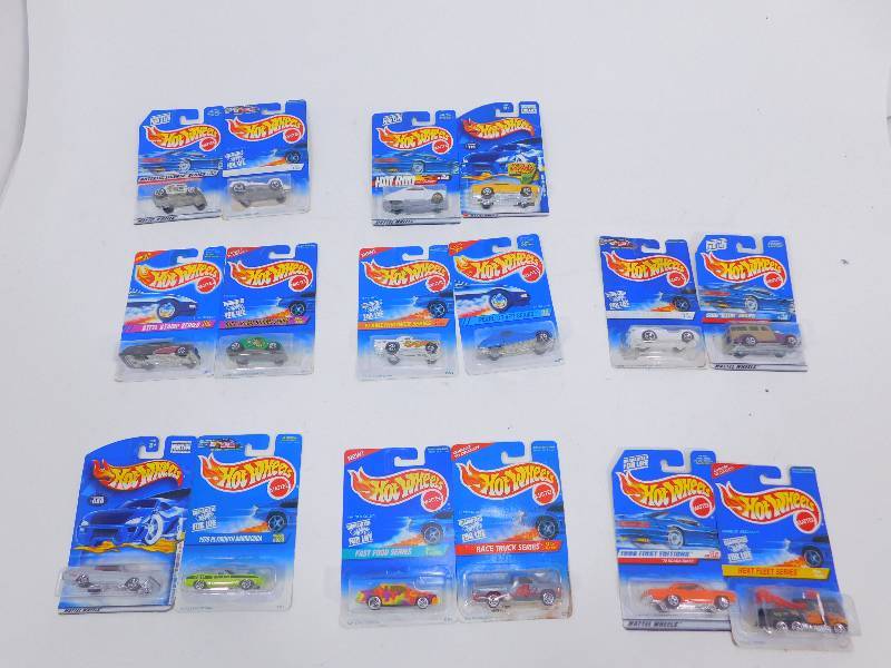 lot 48 image: Hot Wheels Cars