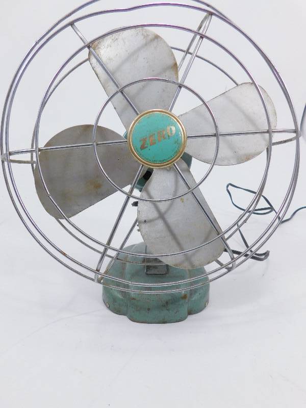 lot 73 image: Vintage Fan