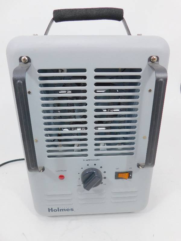 lot 84 image: Holmes Portable Heater