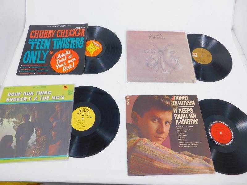 lot 95 image: Lot of 4 Albums