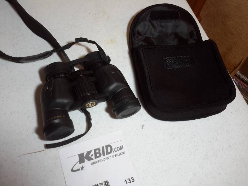 lot 133 image: Leupold Yosemite Binoculars