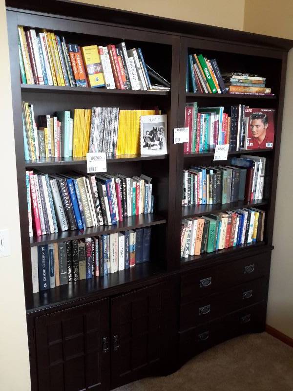 lot 28 image: 2 Beautifull Dark Wood Book Cases with bottom storage Cabinet