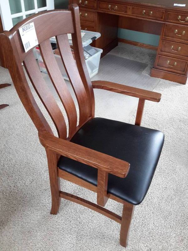 lot 15 image: Artisan, Abilene Arm Chair.. Welcome Amish