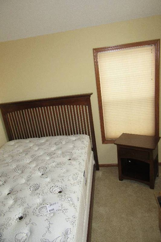 lot 27 image: Beautiful Queen Size Head and Footboard Night Stand included.