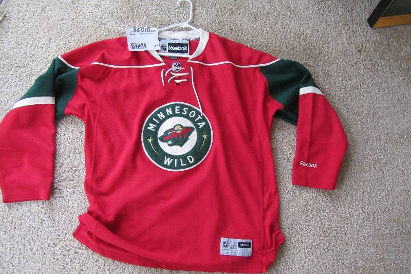 lot 147 image: Official Minnesota WILD Jersey,, XXL