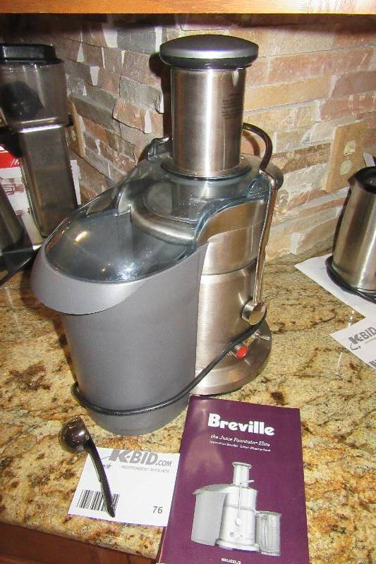 lot 76 image: Breville, The juice Fountain Elite
