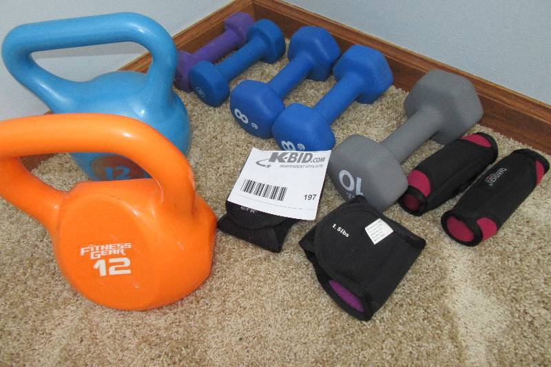 lot 197 image: Sets of dumbell weights as pictured.