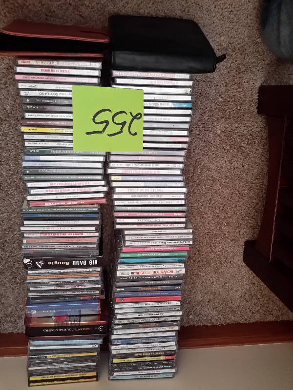 lot 255 image: Lot ofCDs as pictured