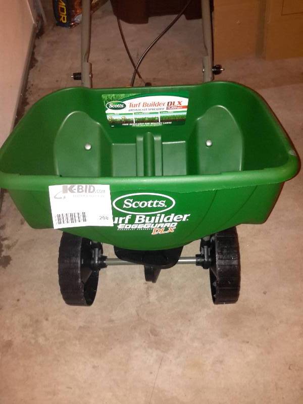 lot 208 image: Scotts, fertilizer broadcaster