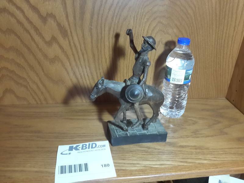 lot 180 image: Statuette. Ouro, Aresania.. Made in Spain