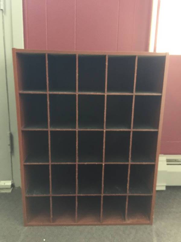 lot 31 image: Shoe Rack 25 Pairs