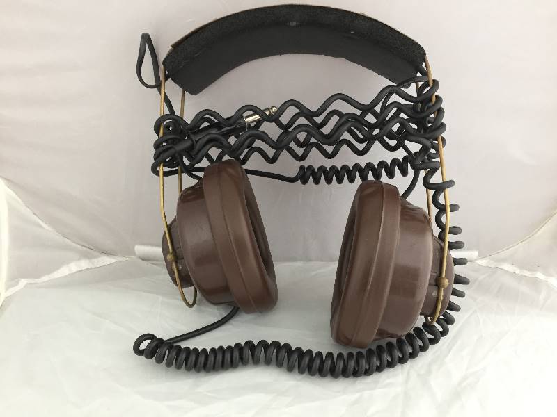 lot 69 image: Vintage KOSS Headphones SP-3xc