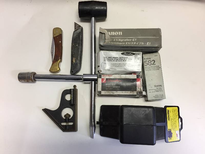 lot 93 image: Tools & Heavy Duty Staples