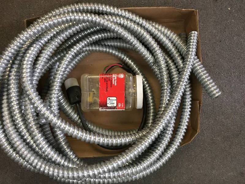 lot 114 image: Metal Electrical Conduit
