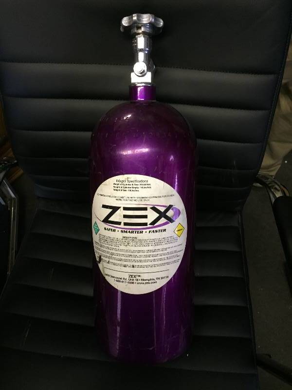 lot 27 image: ZEX Cylinder - Nitrous Oxide Mixture - NOS