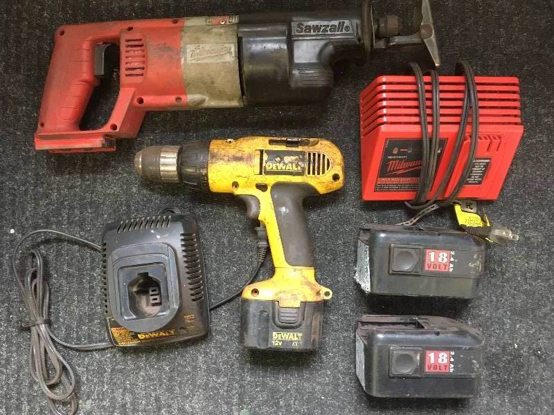 lot 107 image: Milwaukee Sawzall & Dewalt Cordless Drill