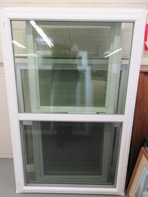 lot 103 image: NEW SINGLE SLIDER WINDOW