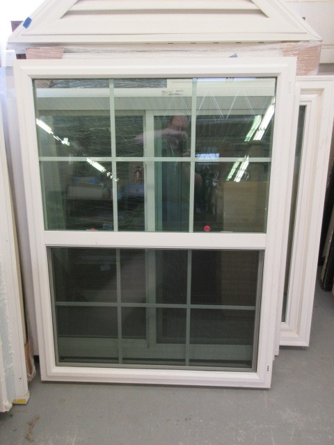 lot 127 image: NEW SINGLE SLIDER WINDOW