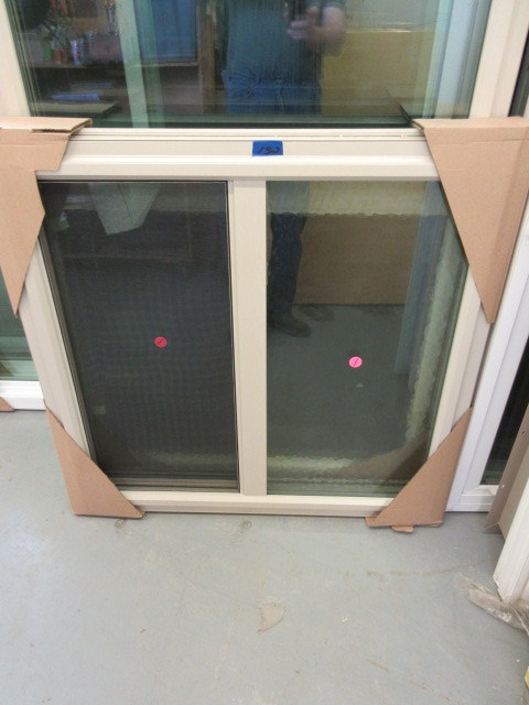 lot 132 image: NEW SINGLE SLIDERS