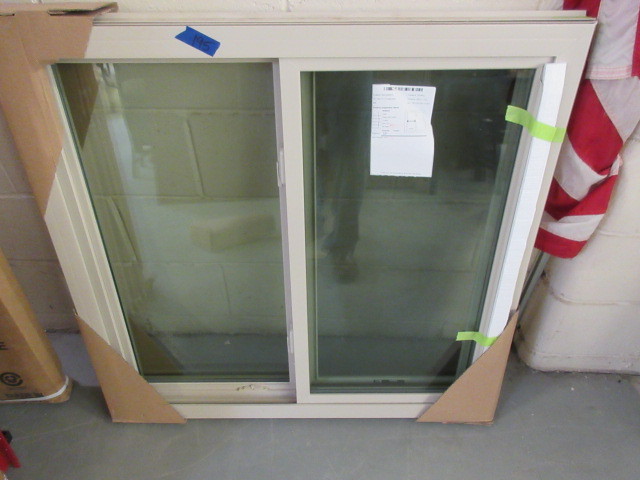 lot 195 image: NEW SINGLE SLIDER WINDOW