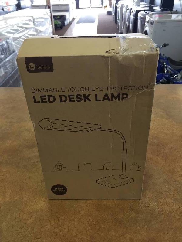 lot 48 image: Taotronics Led Desk lamp
