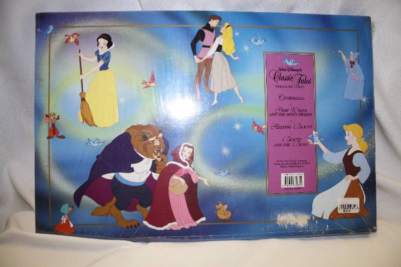 lot 15 image: Disney Classic Tales Treasure Chest