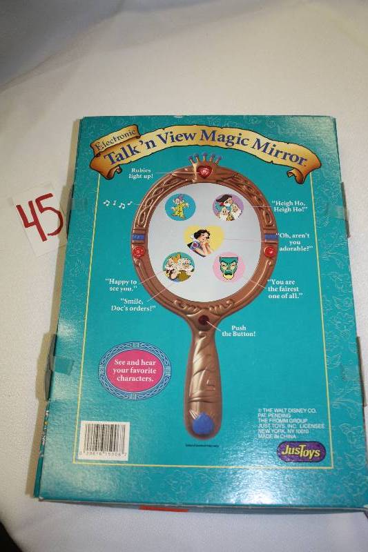 lot 45 image: Talk N View Magic Mirror