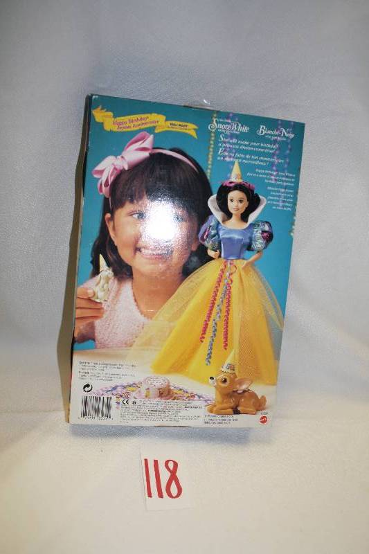 lot 118 image: Happy Birthday Snow White Doll