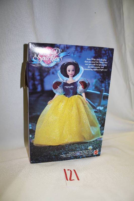 lot 121 image: Special Sparkles Collection Doll Snow White