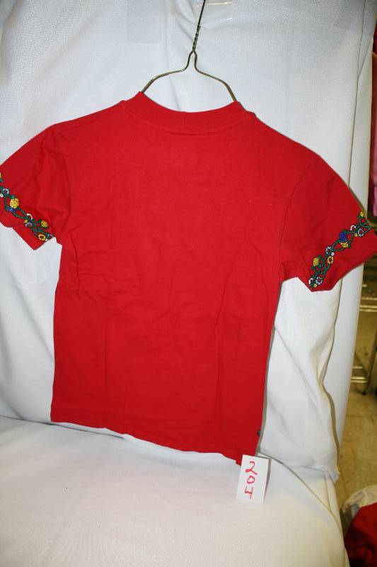 lot 204 image: Snow White T-Shirt Size M(810)