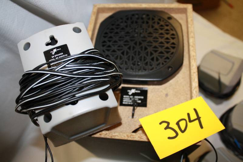 lot 304 image: Nextech Surround Sound Speakers