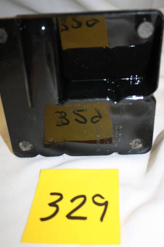 lot 329 image: Desk Organizer