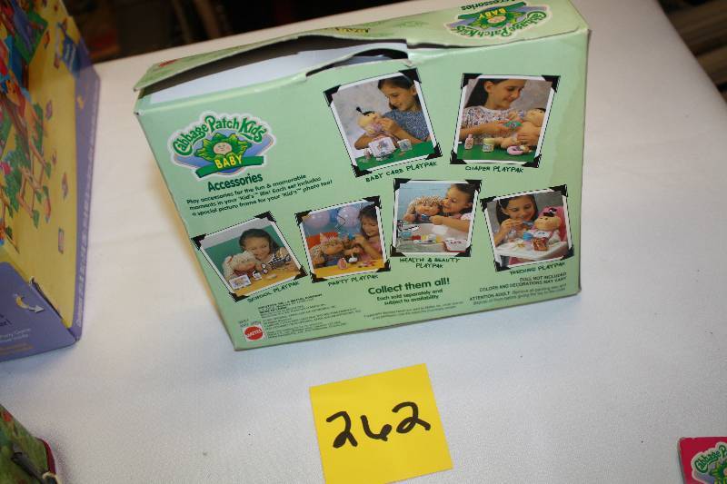 lot 262 image: Cabbage Patch Kids Baby Care PlayPak