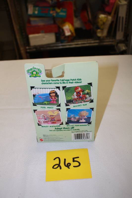 lot 265 image: Cabbage Patch Kids Beauty Makeover