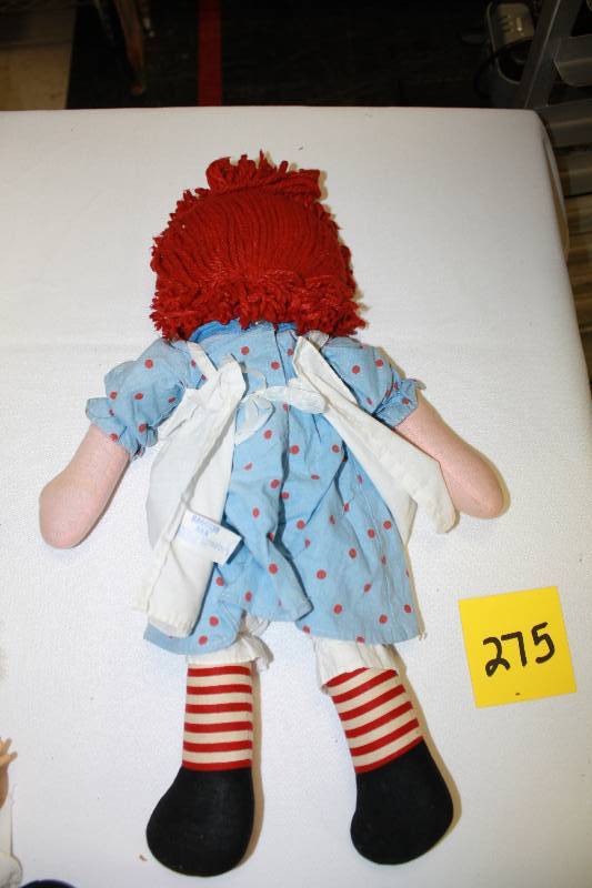 lot 275 image: Ragged Anne Doll