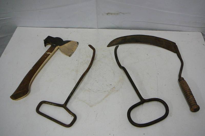 lot 20 image: Vintage Tools