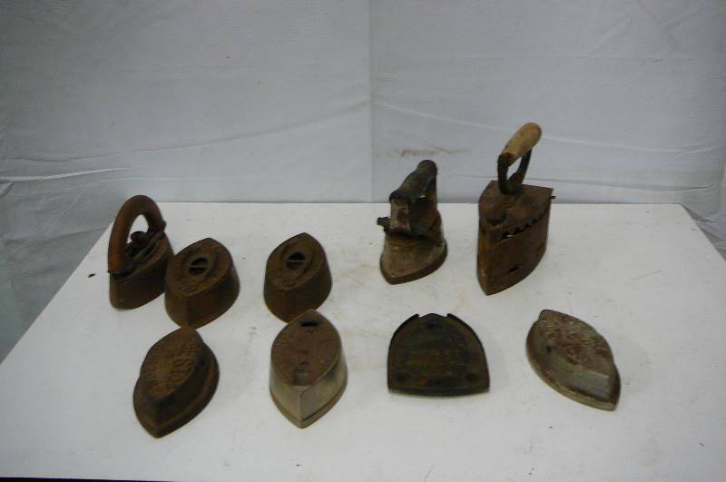 lot 24 image: Smoothing Irons