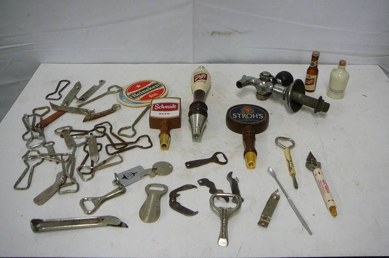lot 26 image: Beer Items