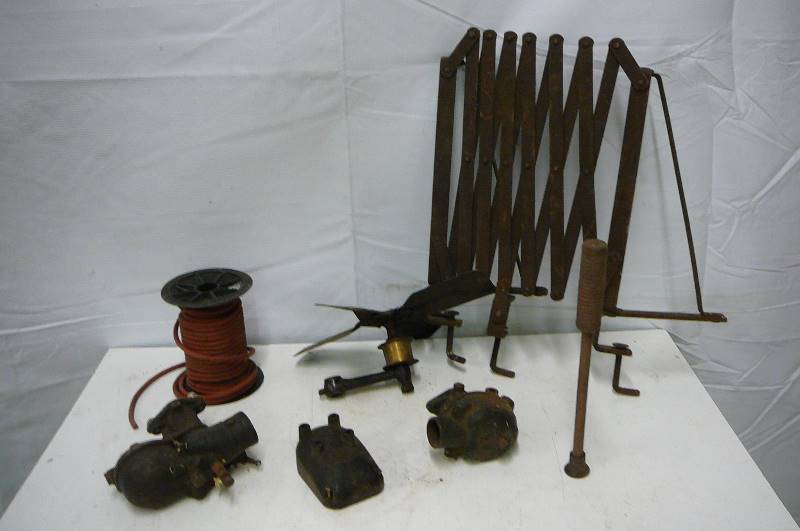 lot 40 image: Vintage Car Parts