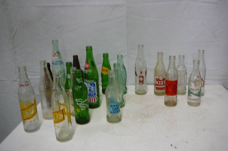lot 42 image: Pop Bottles
