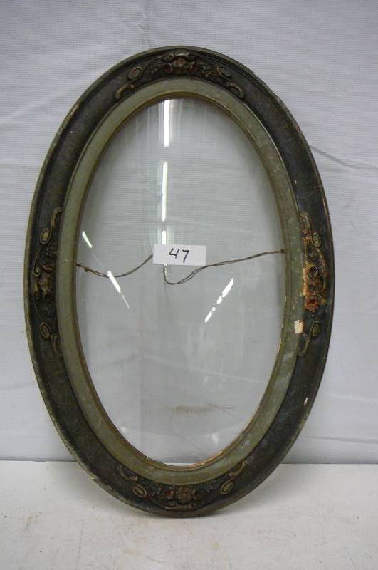 lot 47 image: Picture Frame & Glass
