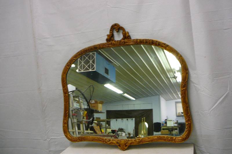 lot 59 image: Large Mirror