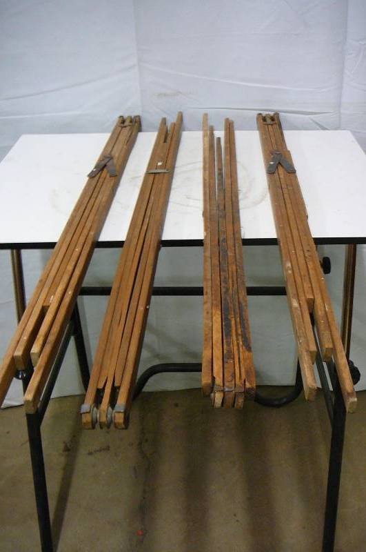 lot 93 image: Wall Paper Hangers