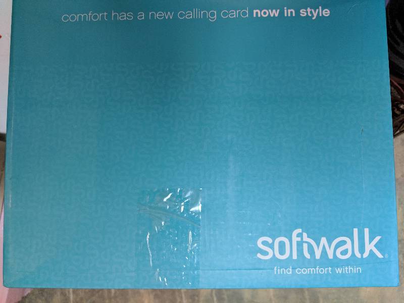 lot 37 image: Softwalk Womens Hanover Boot-Extra Wide - Black 7