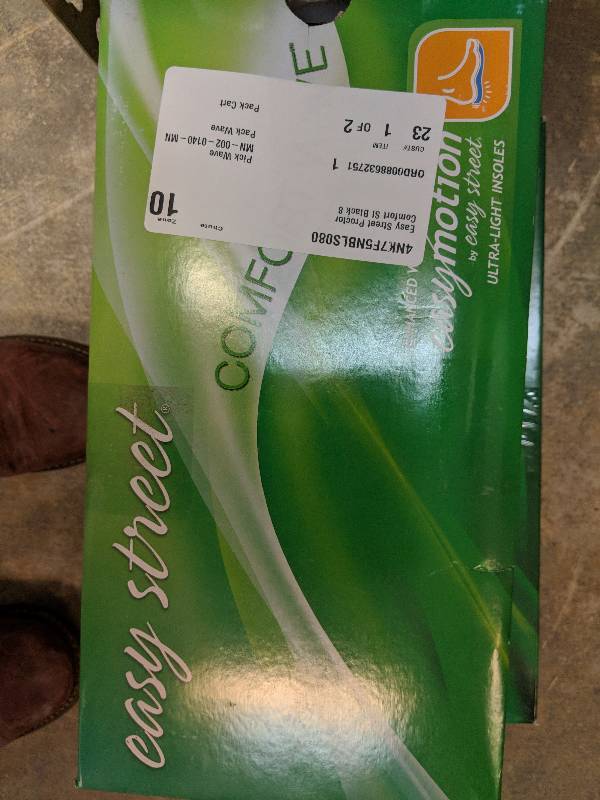 lot 43 image: Easy Street Proctor Comfort Slip On - Medium Black 8