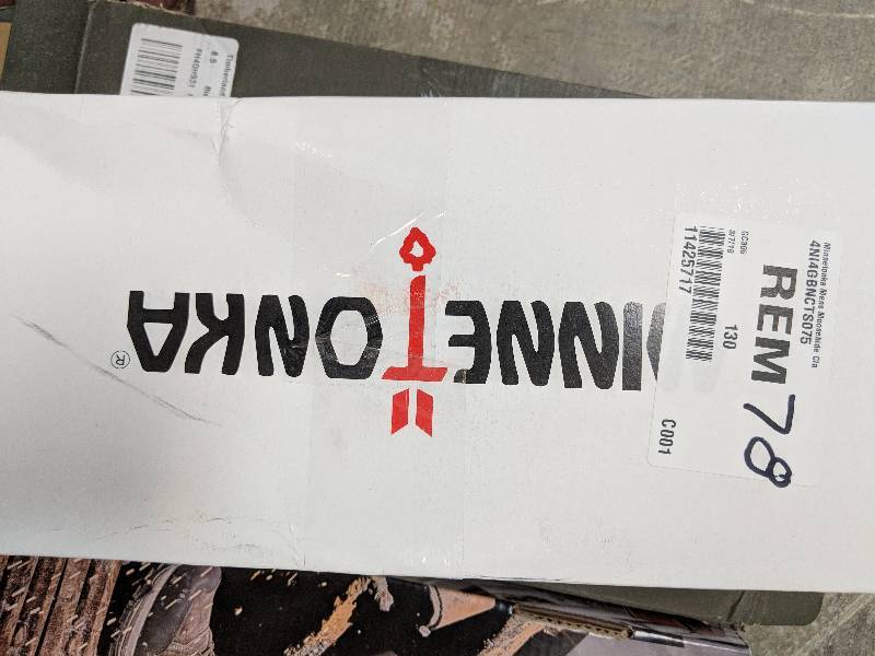 lot 78 image: Minnetonka Mens� Classic Moosehide Moccasin - Sizes 7-13 - Chocolate 7.5