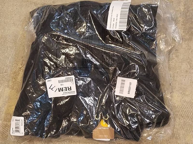 lot 177 image: Carhartt Men�s Hooded Sweatshirt - Black X Large