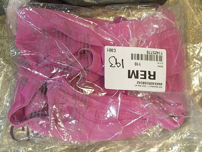 lot 193 image: Glamorise Soft Shoulders T-Shirt Bra - Rose 42 D